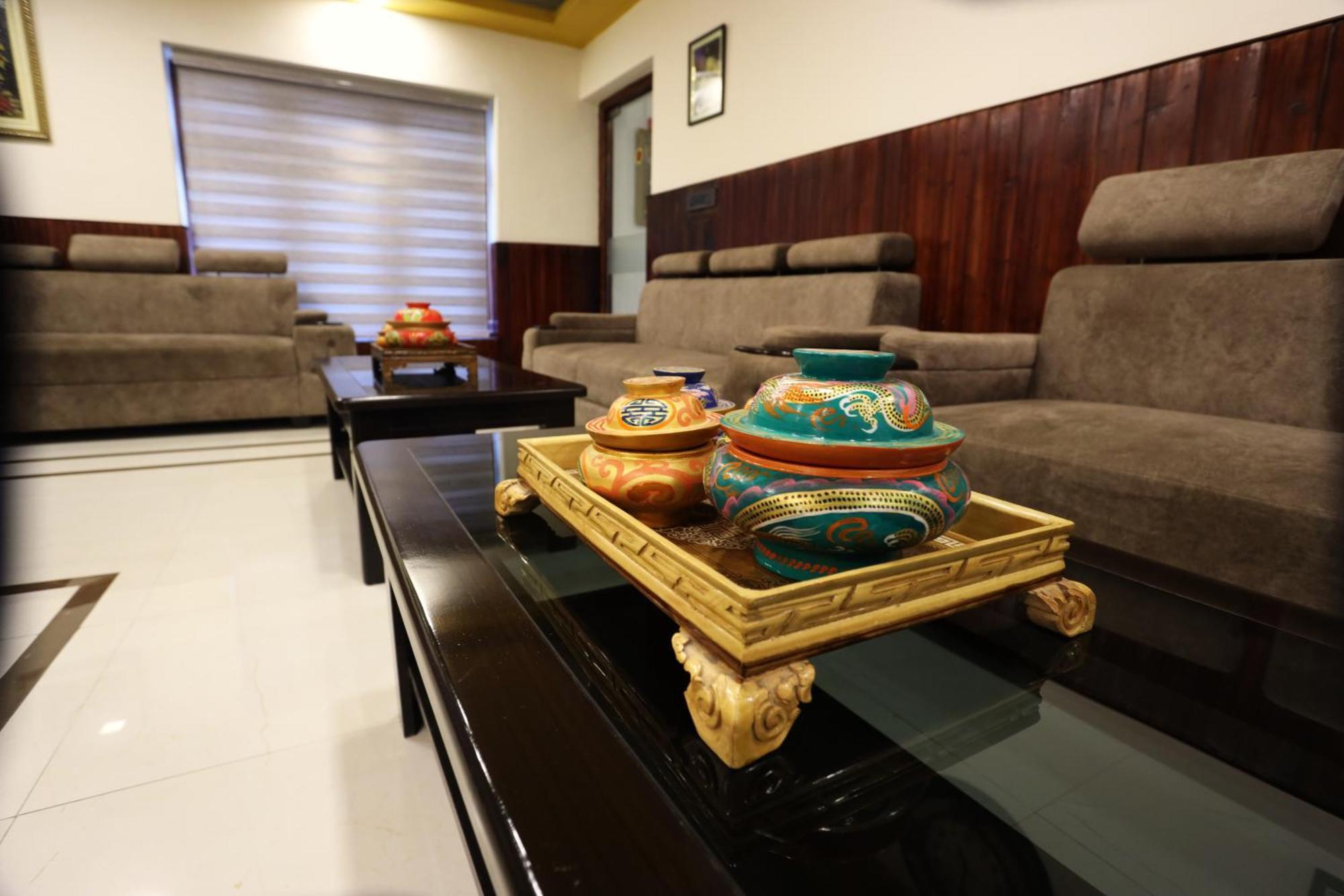 โรงแรมนลันดา ลาดัค เลห์ ภายนอก รูปภาพ
