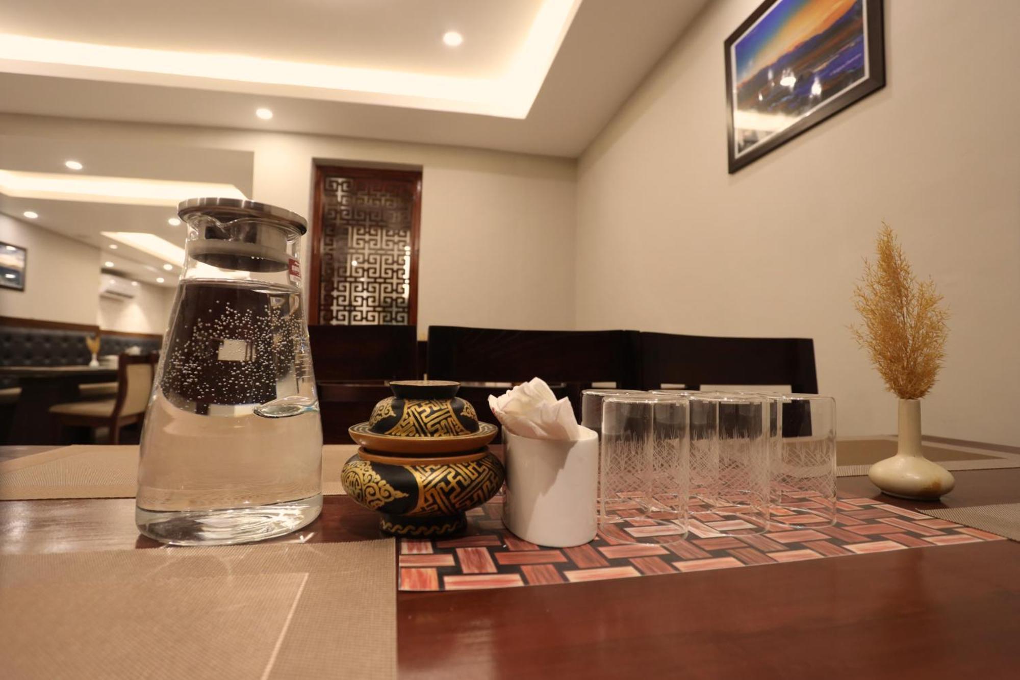 โรงแรมนลันดา ลาดัค เลห์ ภายนอก รูปภาพ