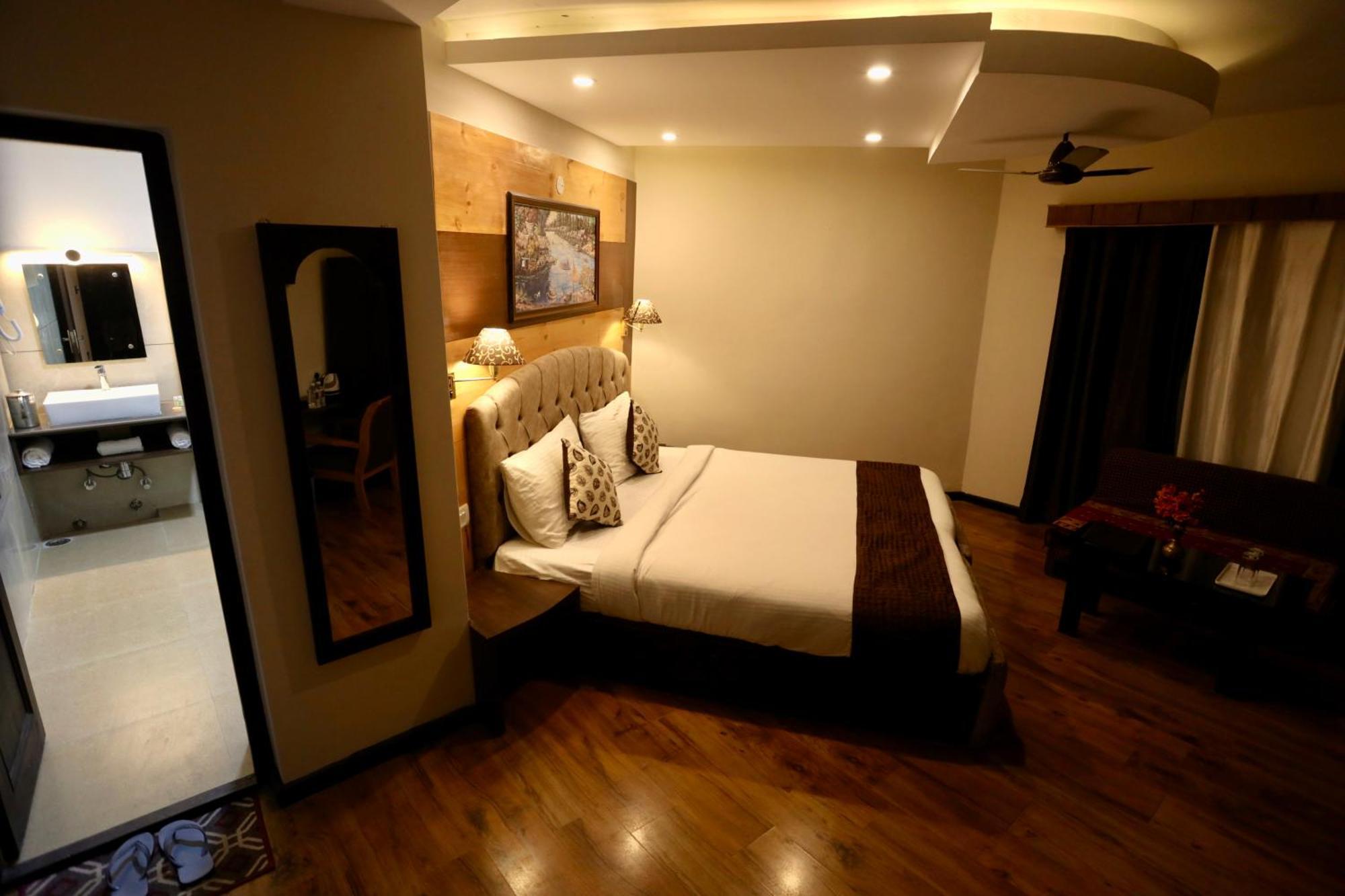 โรงแรมนลันดา ลาดัค เลห์ ภายนอก รูปภาพ