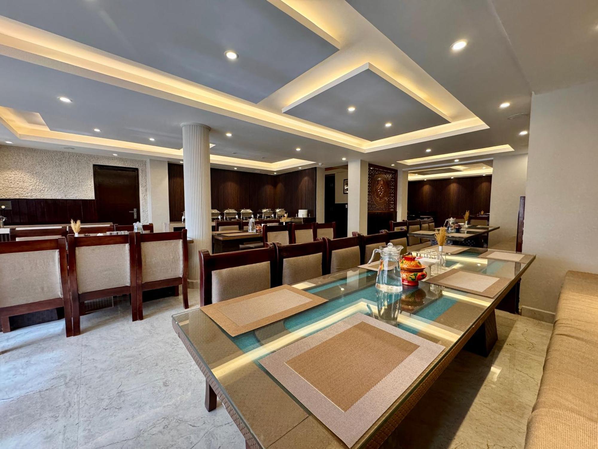 โรงแรมนลันดา ลาดัค เลห์ ภายนอก รูปภาพ